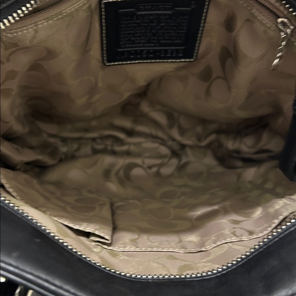 Coach (EUC) Hamptons Black Leather Tote Bag - Picture 5 of 13